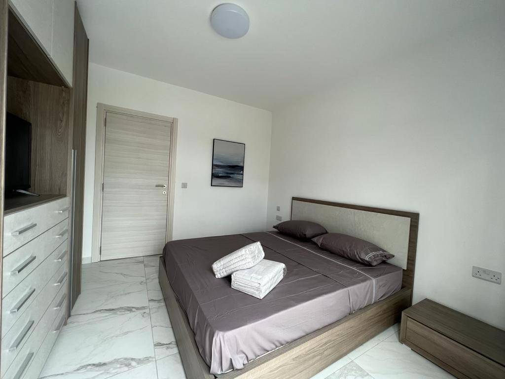 Apartment Penthouse With Terrace San Gwann